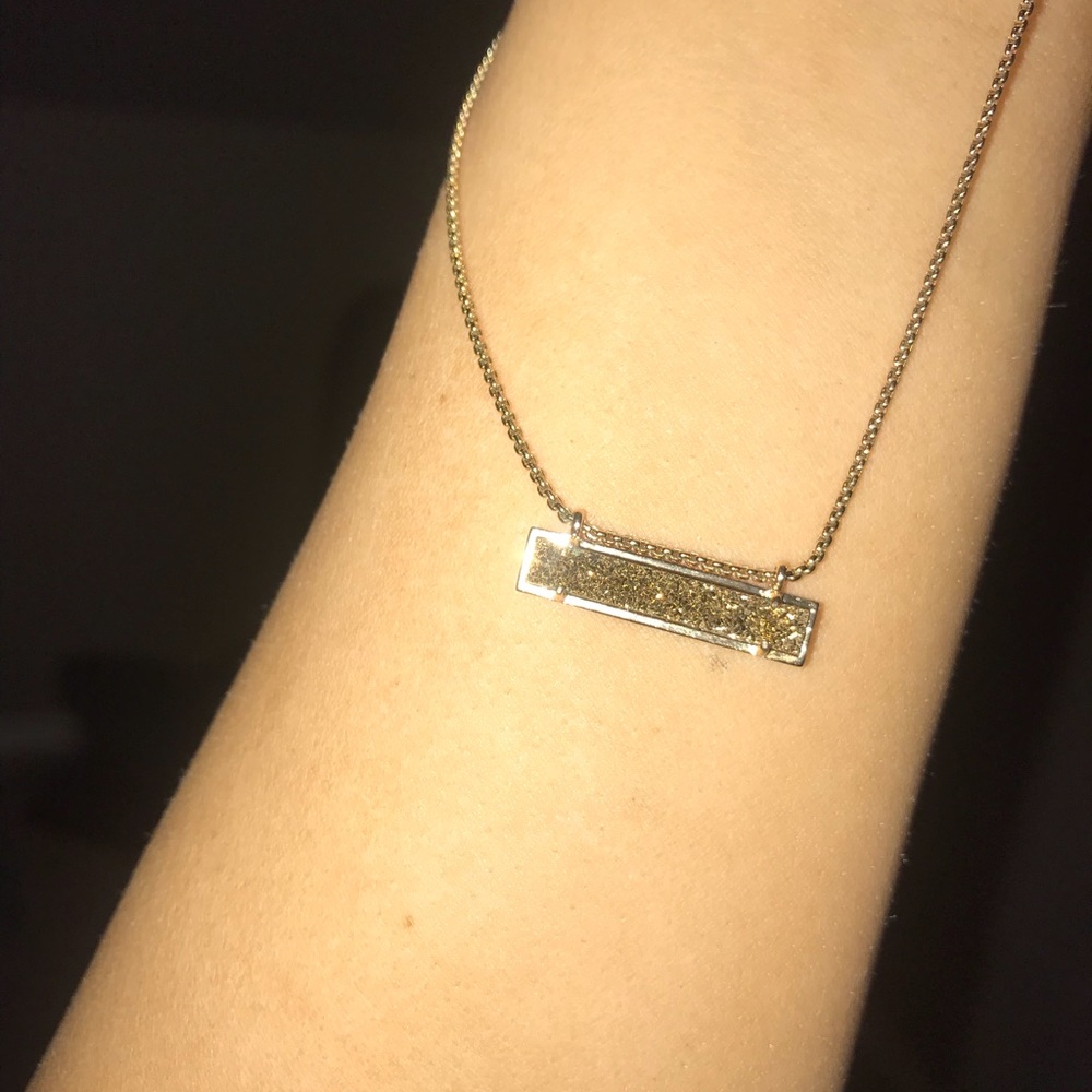 KENDRA SCOTT NECKLACE